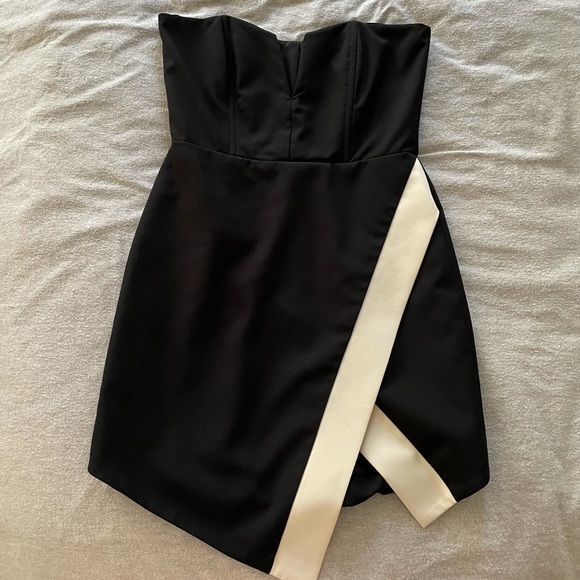 MASON structured bodice mini dress size 2 worn twice then dry cleaned - Picture 5 of 16